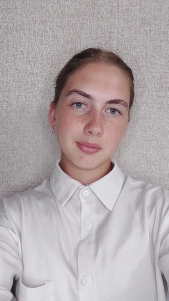 шөпте жалаңаш